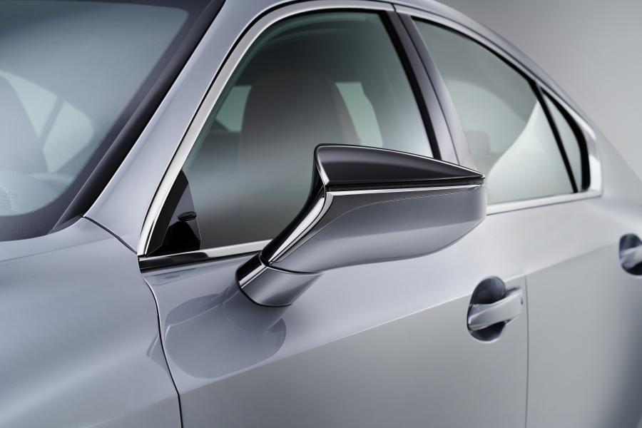 Детали экстерьера Lexus IS350 F-Sport 2020 года  (NA) (фото 6 из 51)